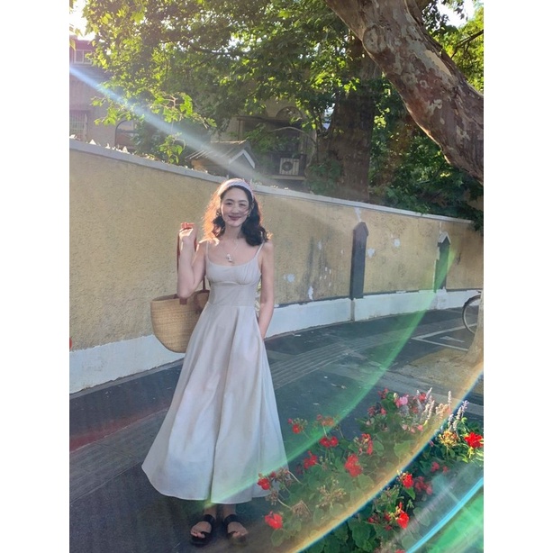 [F &amp; X] Đầm Hai Dây Dáng Dài Ôm Eo Nhỏ Hai Dây Màu Đen Phong Cách Pháp Cổ Điển Thời Trang Mùa Xuân Dành Cho Bạn Nữ