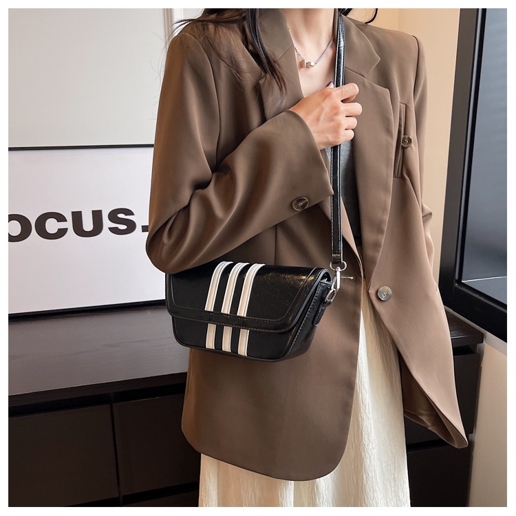 Túi Đeo Chéo Phong Cách Thể Thao Thời Trang Mới 2023