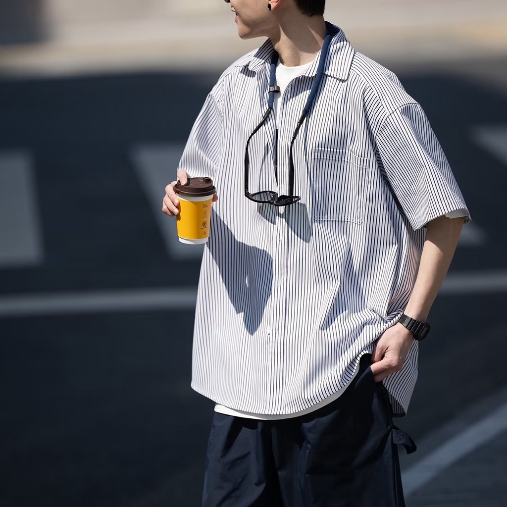 Áo Sơ Mi Tay Ngắn Dáng Rộng Vải Cotton Họa Tiết Kẻ Sọc Phong Cách Nhật Bản Cao Cấp