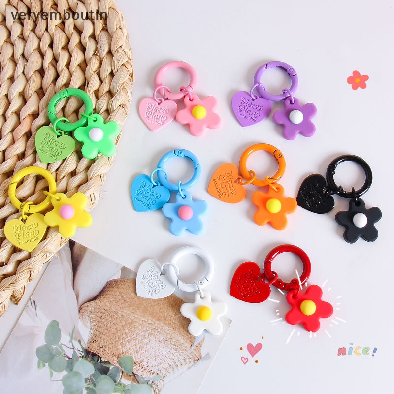 Móc Khóa Hình Hoa Nhiều Màu Sắc Dễ Thương Dùng Trang Trí Ba Lô / Ô Tô