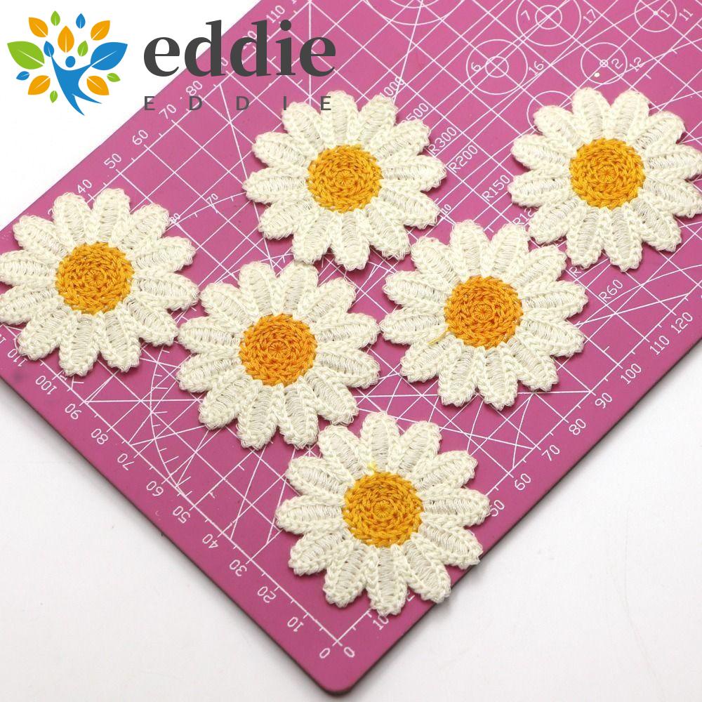 Bộ 26 Miếng Dán Ủi Thêu Hình Hoa Cúc Xinh Xắn