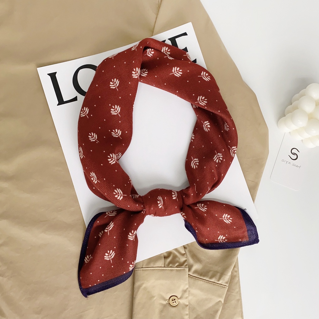 Khăn Choàng Cổ Hình Vuông Cỡ Nhỏ Bằng Vải Nhung 68 * 68cm In Họa Tiết Cỏ Ba Lá Phong Cách Hàn Quốc Thời Trang Xuân Hè Cho Nữ