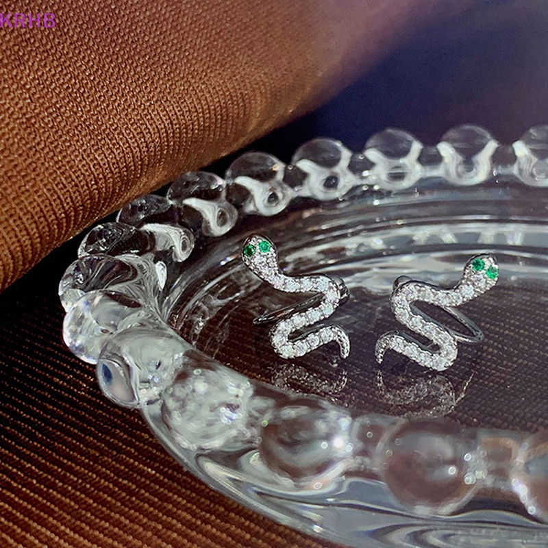 1 Đôi Khuyên Tai Dạng Kẹp Hình Rắn Không Cần Xỏ Lỗ Dành Cho Nam Và Nữ Mới