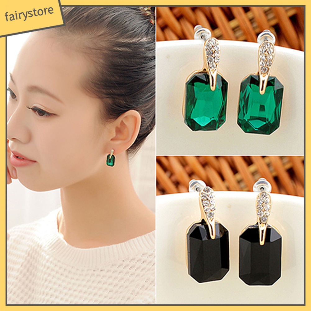 Bông Tai Chữ Nhật Đính Kim Cương Giả Thanh Lịch Cho Nữ