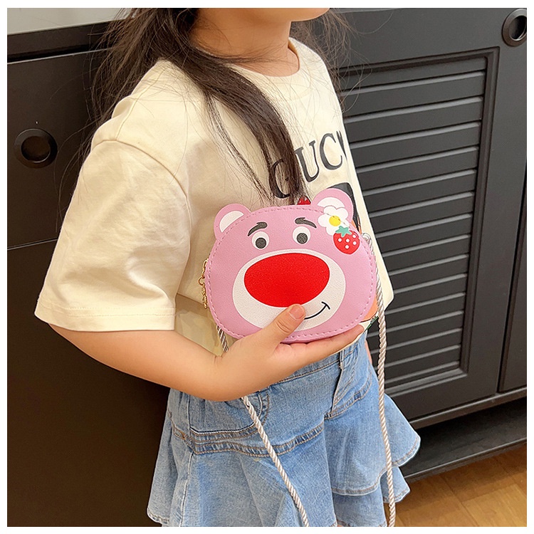 Túi Đeo Chéo Mini Hình Gấu Dâu Tây Dễ Thương Cho Bé
