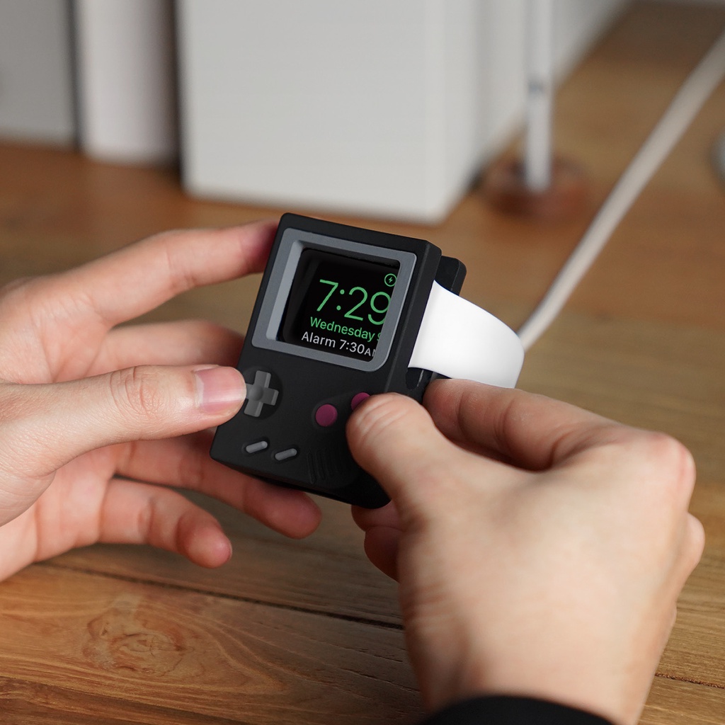 Đế Sạc Bằng Silicone Hình Máy Chơi Game Cầm Tay Cho Apple Watch