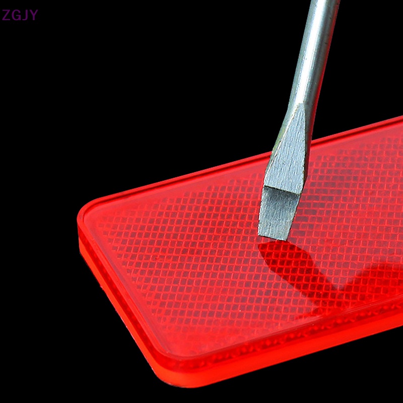 Bộ 4 Miếng Dán Cảnh Báo Phản Quang An Toàn Cho Xe Hơi / Xe Máy Mới