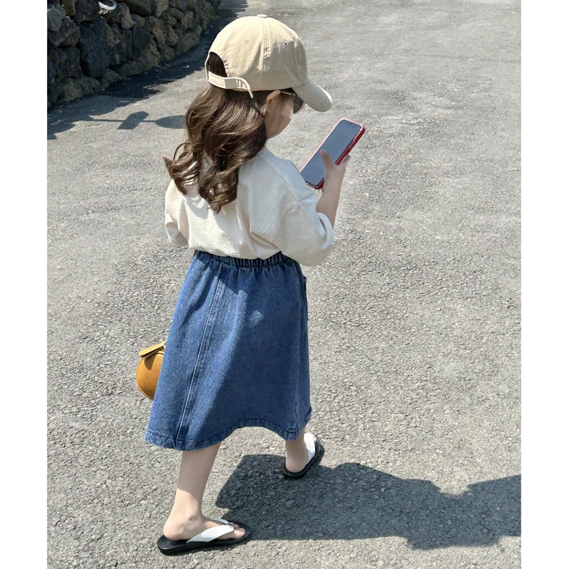Set Áo Thun Tay Ngắn Và Chân Váy Denim Phong Cách Hàn Quốc Cho Bé Gái