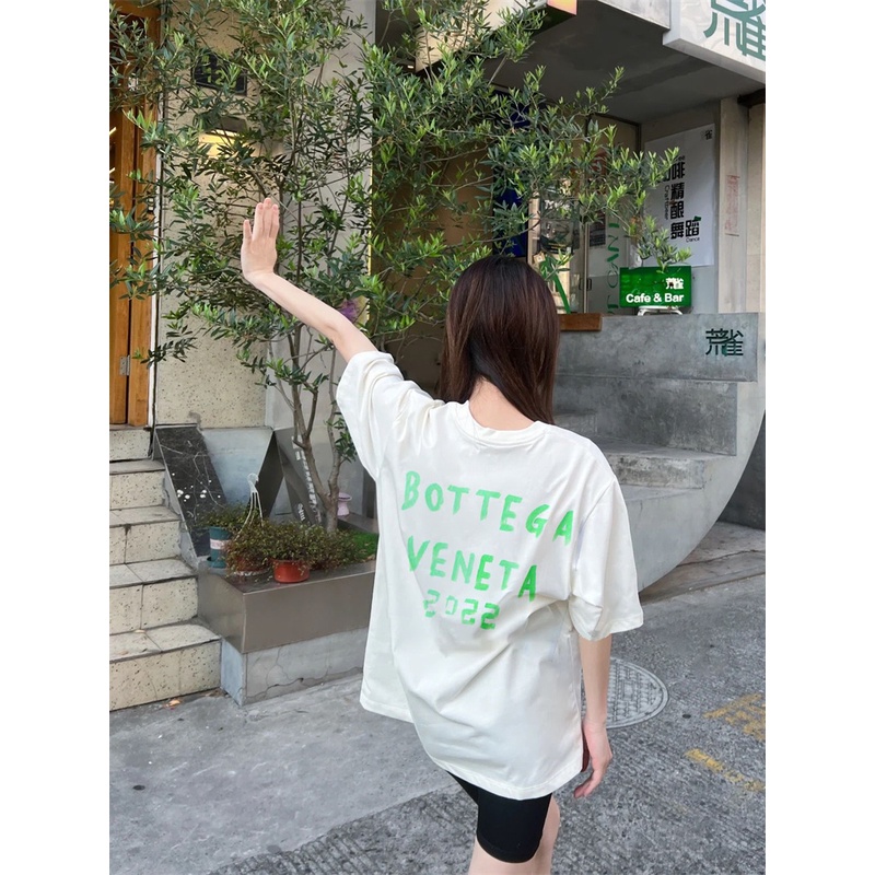 Thời trang phát sáng-trong-the-màu tối in chữ tay ngắn chất lượng cao-áo sơ mi giản dị và lỏng lẻo