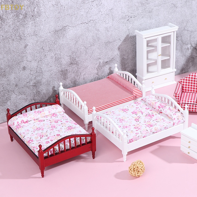 1 Giường Đôi + 1 Bàn Đầu Giường Tỉ Lệ 1: 12 Trang Trí Nhà Búp Bê
