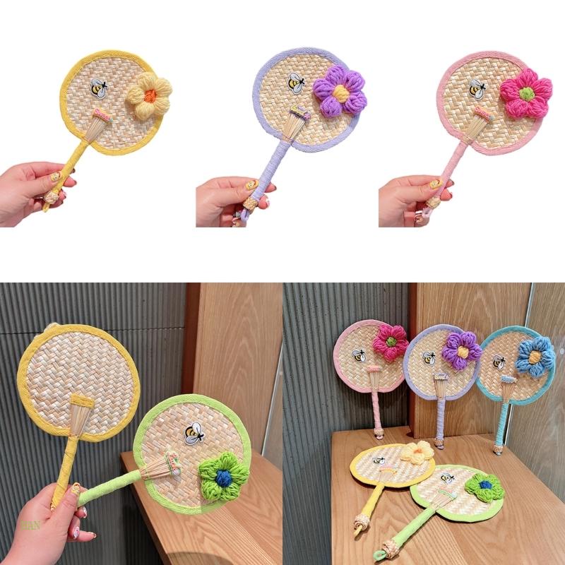 Quạt Cầm Tay Họa Tiết Chữ Và Hoa Và Ong Xinh Xắn