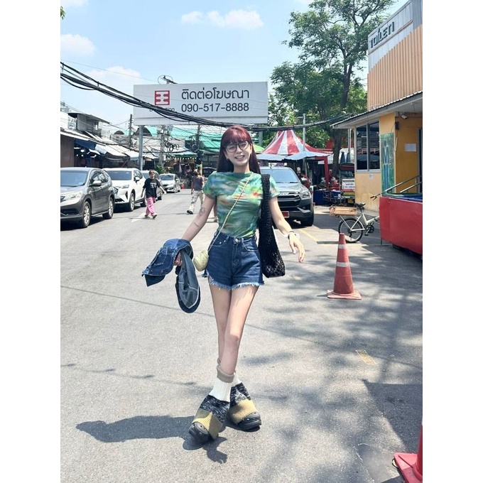 Áo Thun Ngắn Tay Dáng Ôm In Họa Tiết Trừu Tượng Cá Tính