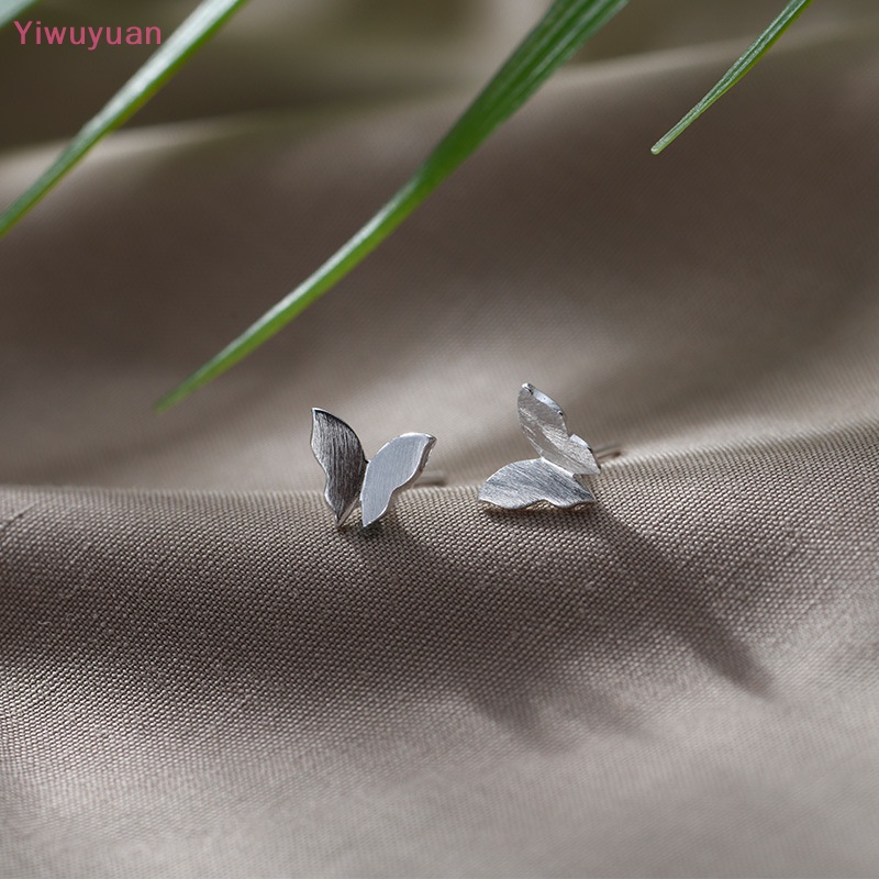 1 Đôi Bông Tai Hình Bướm Đơn Giản Thời Trang Dành Cho Nữ