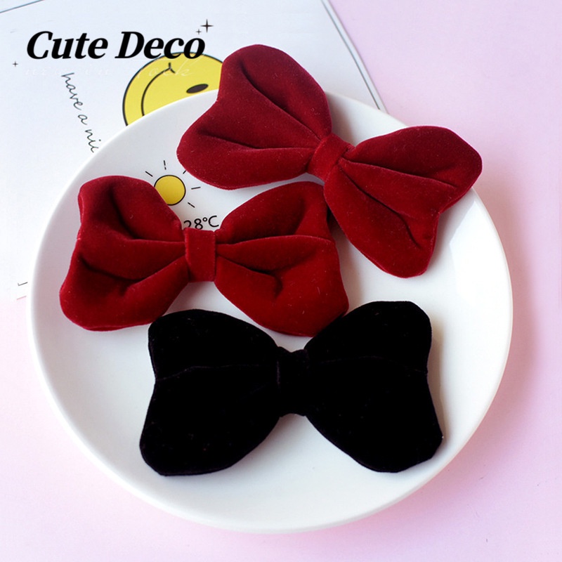Trang trí dễ thương nút nơ màu đỏ đen ngọt ngào crocs / giày jibbitz croc dễ thương diy / chất liệu nhựa quyến rũ để tự làm