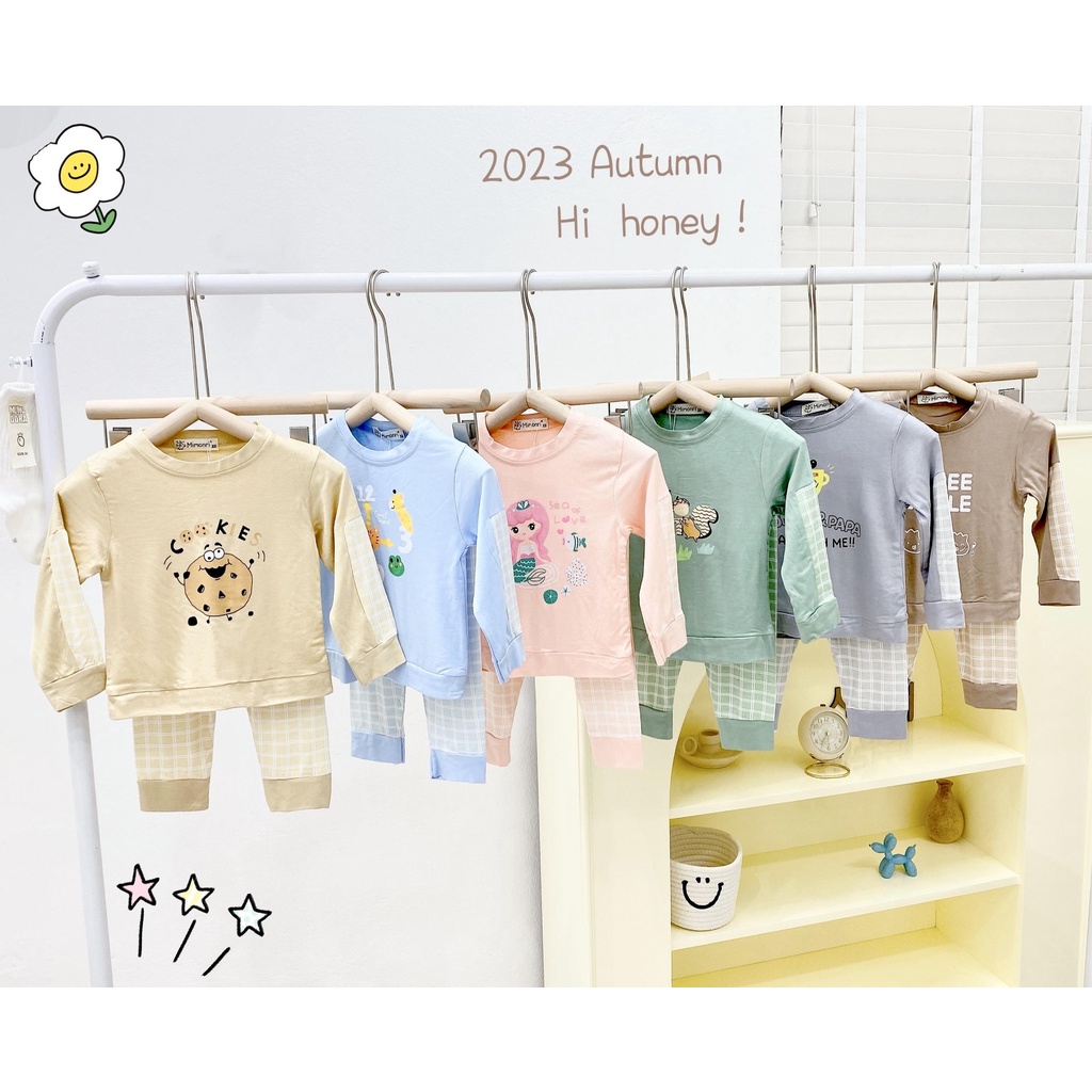 Bộ quần áo dài tay cho bé chất thun lạnh, họa tiết phối kẻ tay áo Mimonri MR008