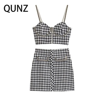 Qunz bộ áo len hai dây + chân váy dài nửa thân thời trang 4604