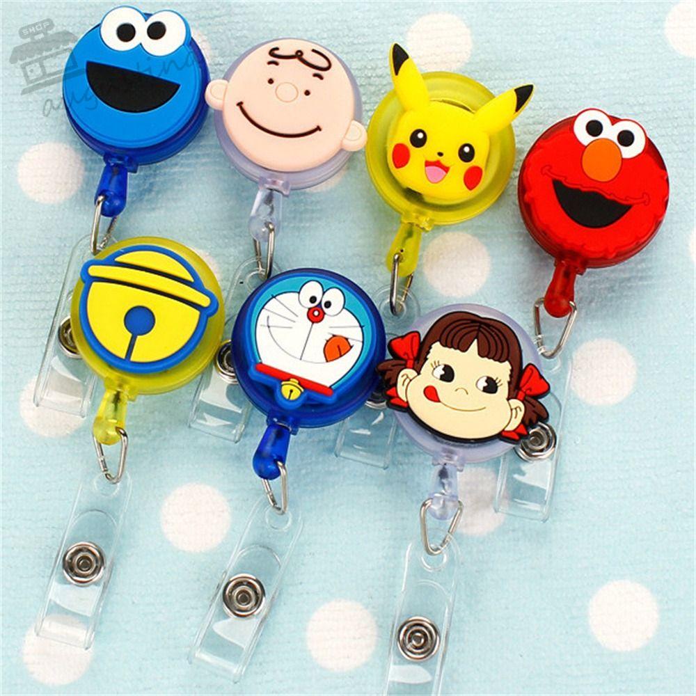 Giá Đỡ Thẻ Tên Hình Nhân Vật Anime Pikachu Doraemon Có Thể Thu Gọn Tiện Dụng