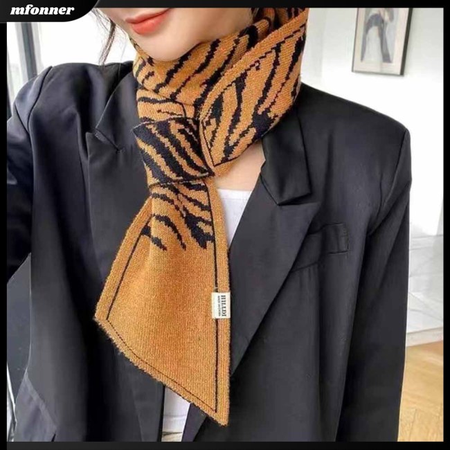 Khăn Choàng Cổ Dệt Kim Dày Dặn Ấm Áp Họa Tiết Caro Đơn Giản Hợp Thời Trang Cho Nữ