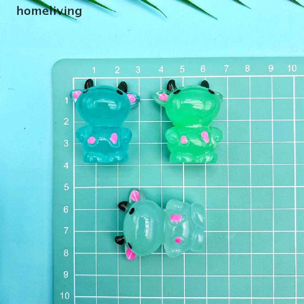 Bộ 2 Tượng Bò Hoạt Hình Mini Bằng Nhựa Resin Dạ Quang Trang Trí Tiểu Cảnh