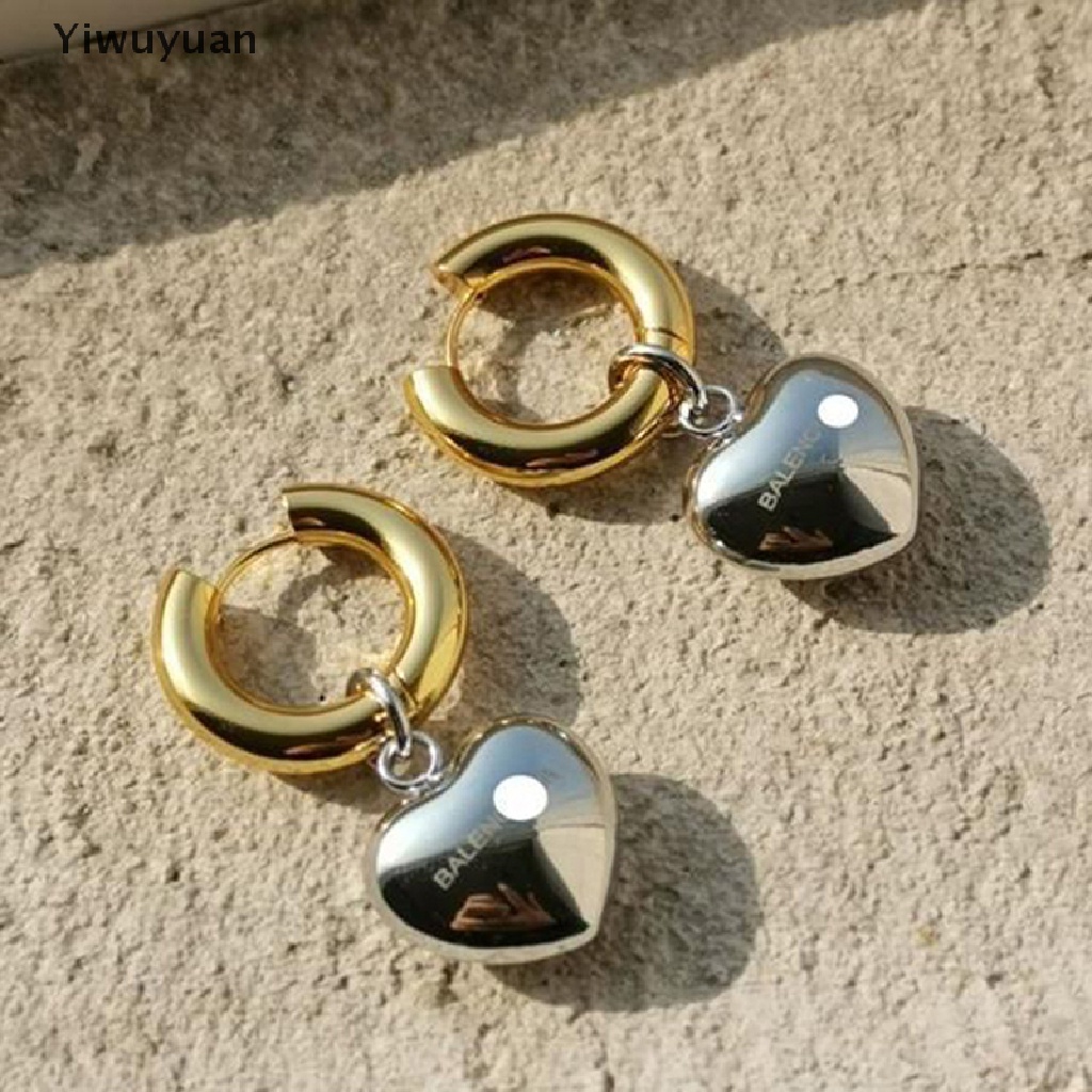 1 Đôi Bông Tai Hình Trái Tim Thời Trang