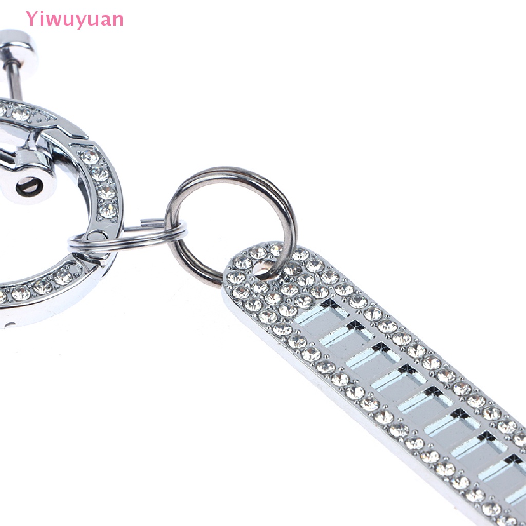 (MớI) Móc KhóA ĐíNh Kim Cương Giả MàU Đỏ Cho Xe Hơi
