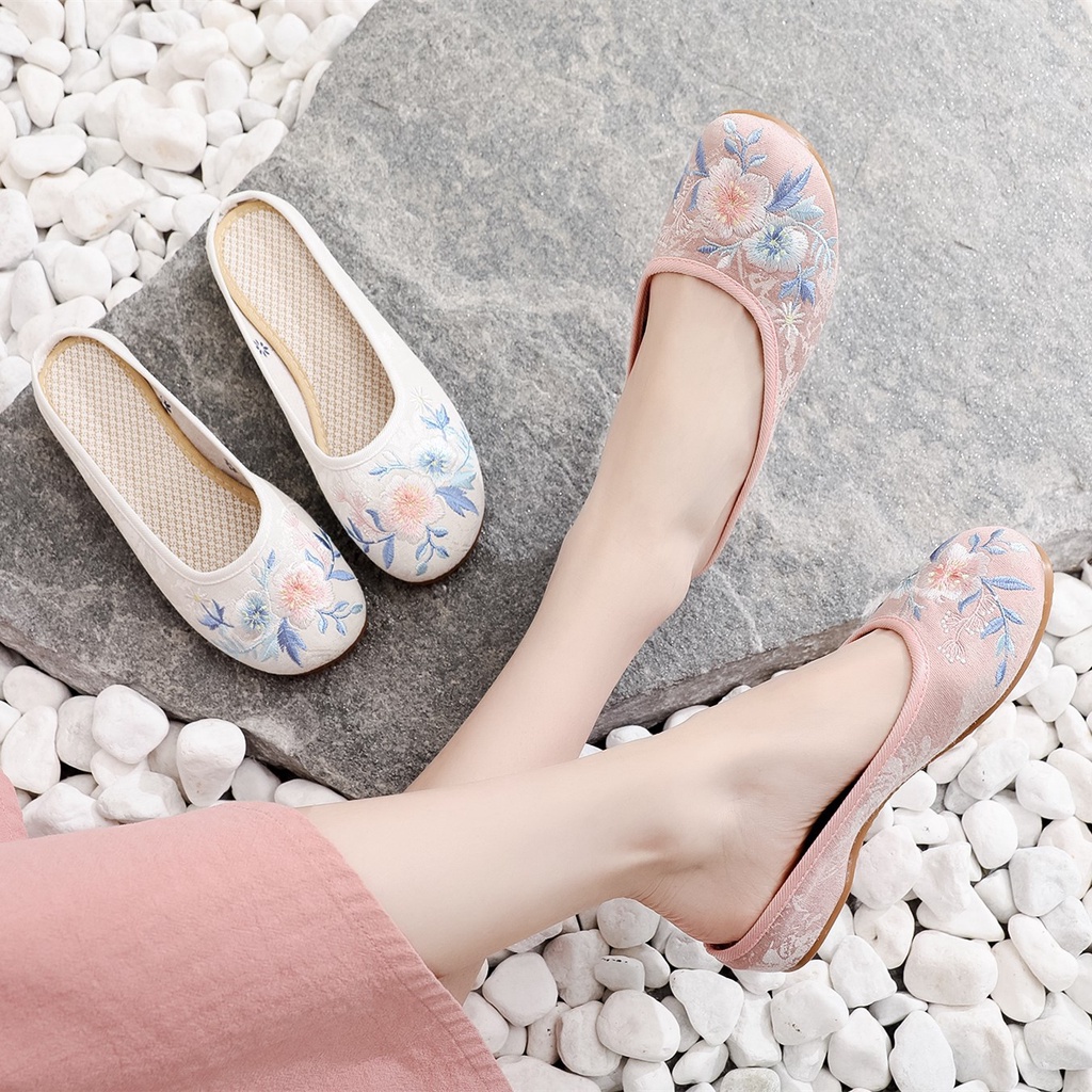 Giày Búp Bê Vải Thêu Hoa Phong Cách Vintage Xinh Xắn