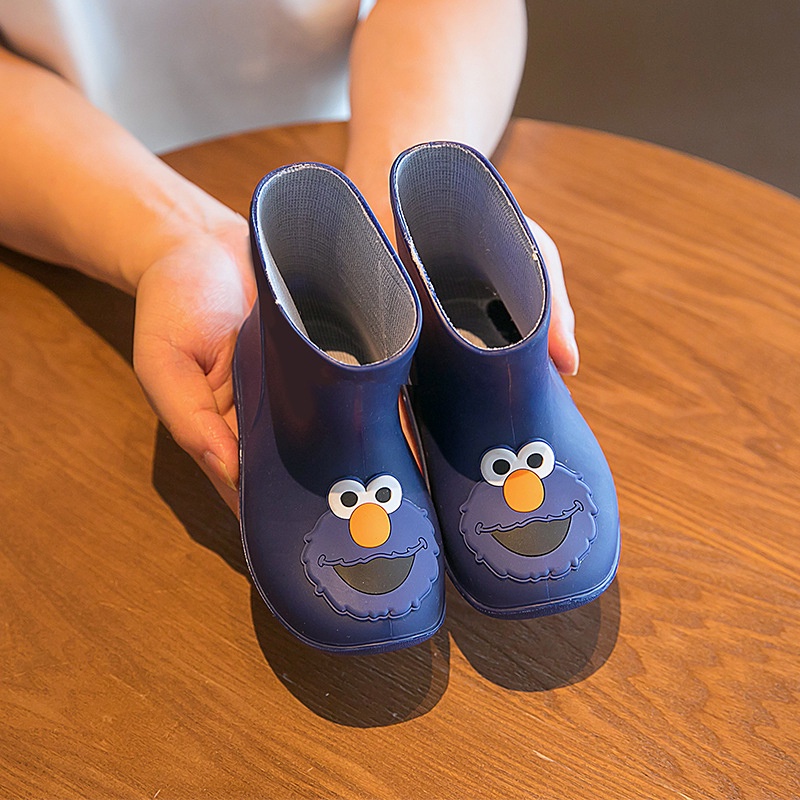 Giày Bốt Đi Mưa Chống Trượt Chống Thấm Nước In Hoạt Hình Dễ Thương Cho Bé