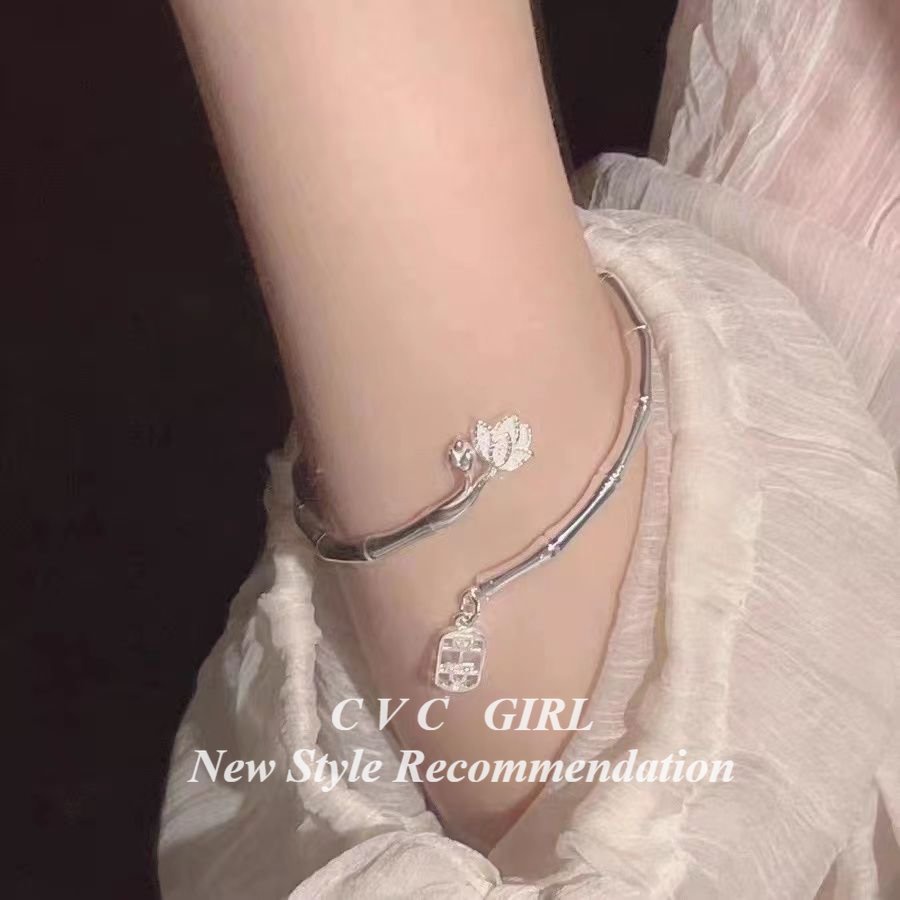 Vòng Đeo Tay Bằng Tre An Toàn Phong Cách Mới Cho Nữ