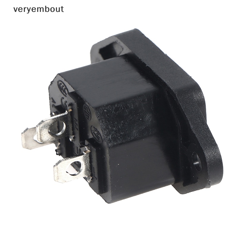 Ổ CắM NguồN ĐiệN ut AC-04 250V 10A 3-pin Cho Xe Hơi / MáY TíNh