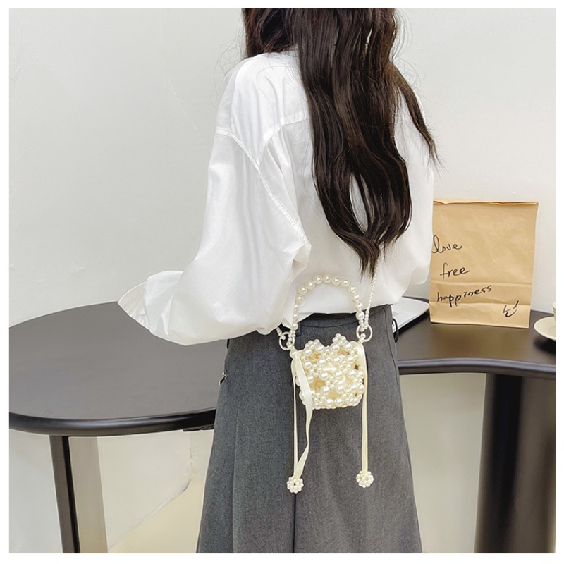 Túi Đeo Chéo Vai Dạng Lưới Nhỏ Đính Hạt Ngọc Trai Thời Trang 2023 Mới