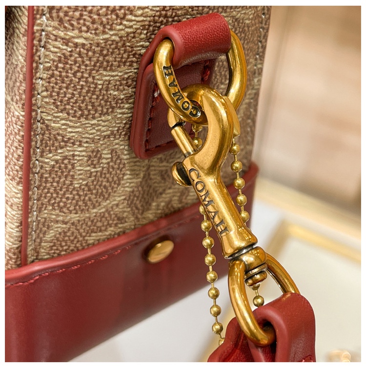 Túi Hộp Đeo Vai Famy Thời Trang Mới 2023