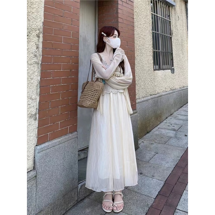 Bộ Áo Sơ Mi Tay Dài Chống Nắng Phối Áo Hai Dây Viền Rỗng + Chân Váy Thời Trang 2023 5.14