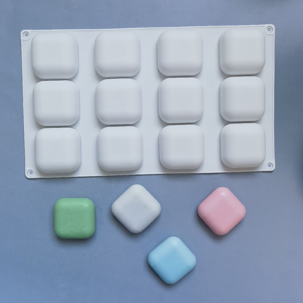 Khuôn Silicone 12 Ngăn Tạo Hình Góc Tròn / Vuông Làm Bánh / Xà Phòng / Pudding DIY