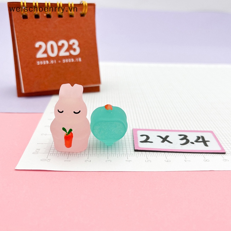 Set 2 Tượng Thỏ Mini Bằng Nhựa Phát Quang Xinh Xắn Dùng Để Trang Trí
