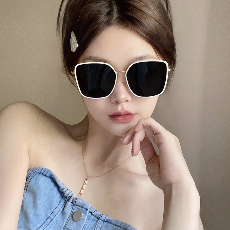 Kính Mát Gọng Vuông Chống Tia UV Thời Trang Cho Nữ