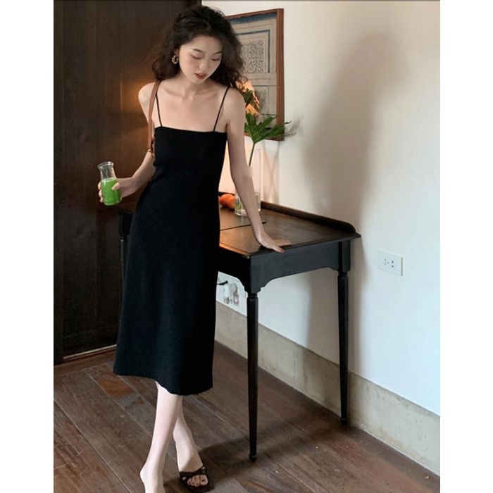 Đầm Dệt Kim Hai Dây Ôm Dáng Với 4 Màu Tùy Chọn Cho Nữ