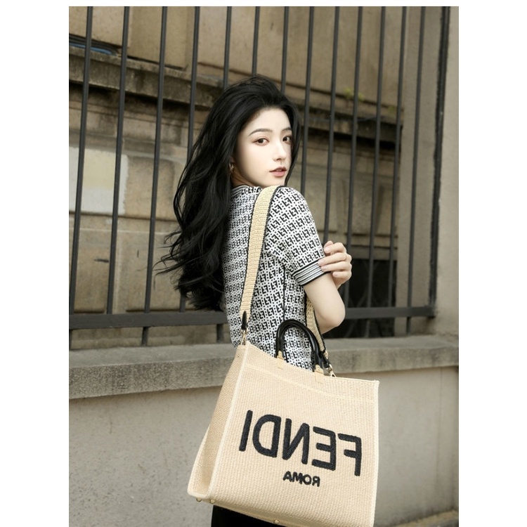 Áo Thun Lụa Lạnh Tay Ngắn Thời Trang Mùa Hè Dành Cho Nữ