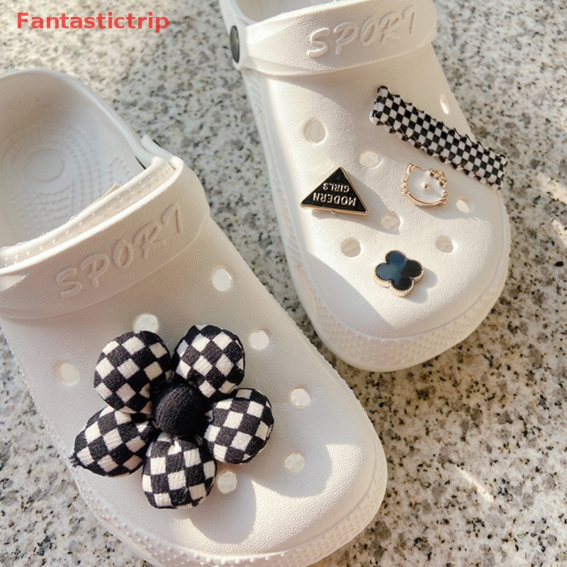 1 Cặp Giày Croc DIY Có Thể Tháo Rời Họa Tiết Hoa Dễ Thương Cho Bé Mới