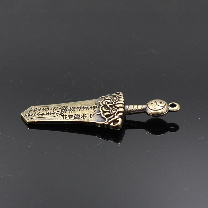 Mặt Dây Chuyền Hình Thanh Kiếm Bằng Đồng Thau Nguyên Chất Phong Cách Vintage