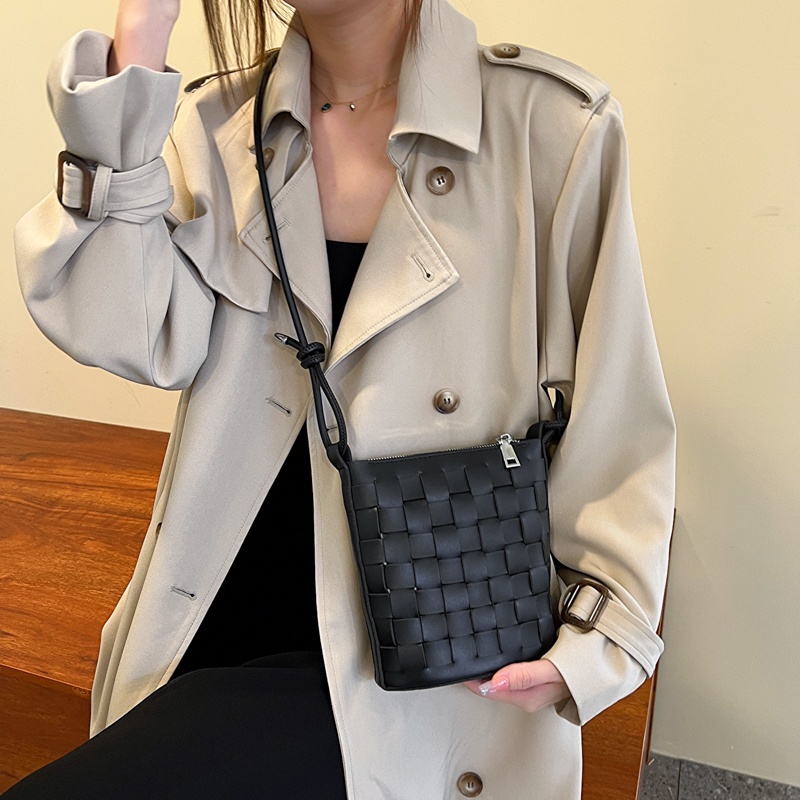 Ielgy Túi Bucket Dệt Thiết Kế Thời Trang Phổ Biến Cho Nữ