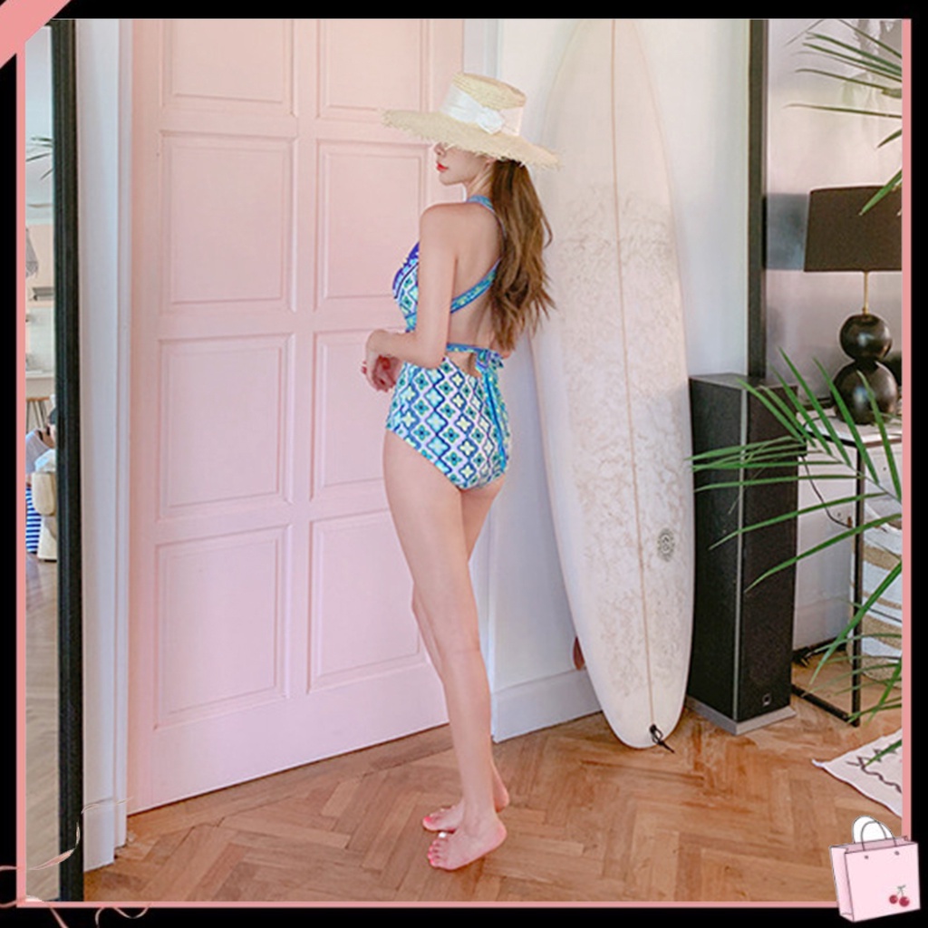 Bộ Đồ Bơi Một Mảnh Cổ Chữ V Khoét Sâu Hở Lưng Họa Tiết Hoa Quyến Rũ