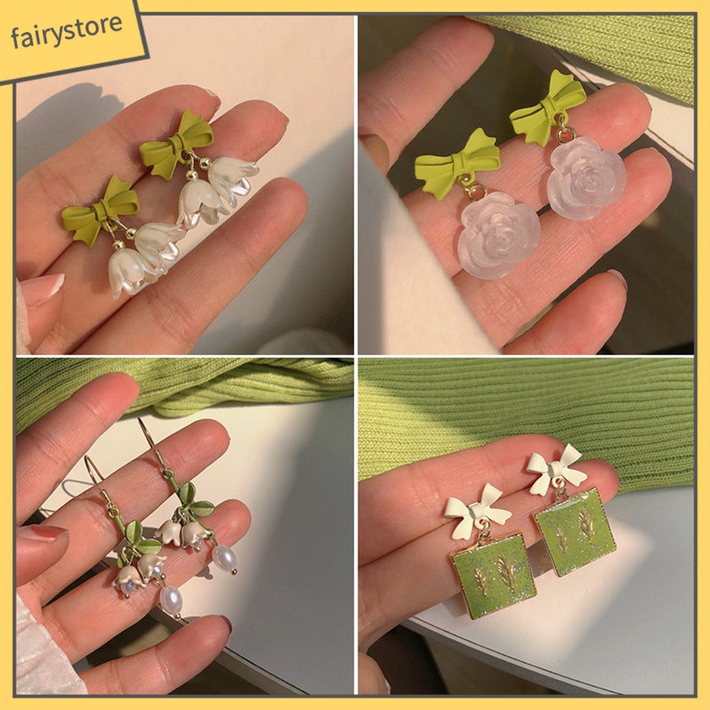 1 Đôi Bông Tai Hình Hoa Tulip Đính Ngọc Trai Nhân Tạo Thời Trang