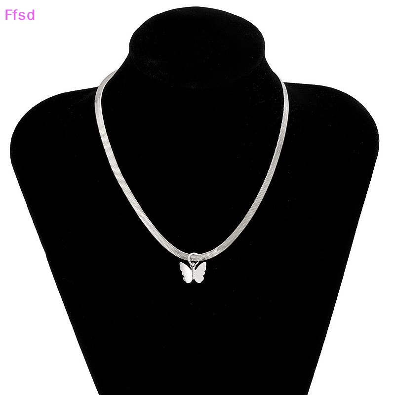Vòng cổ Choker Mặt Hình Bướm Màu Vàng Phong Cách Vintage Sáng Tạo Cho Nữ