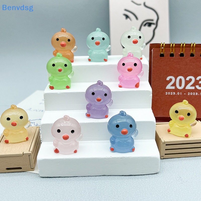 Bộ 2 Tượng Gà Con Bằng Nhựa Phát Quang Trang Trí Tiểu Cảnh