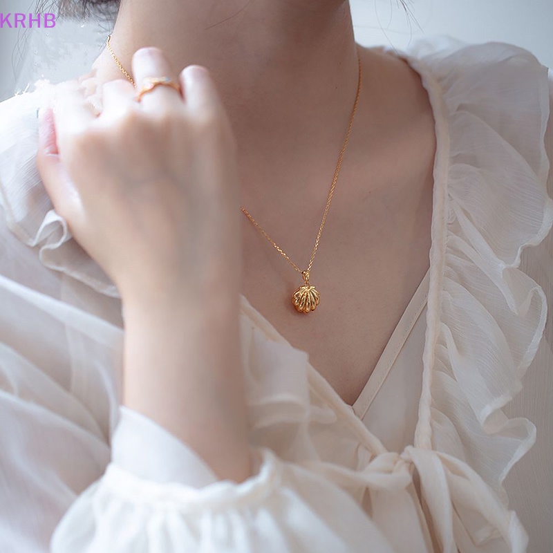 Vòng Cổ Choker Mạ Vàng Đính Vỏ Sò Ngọc Trai Thời Trang Mới