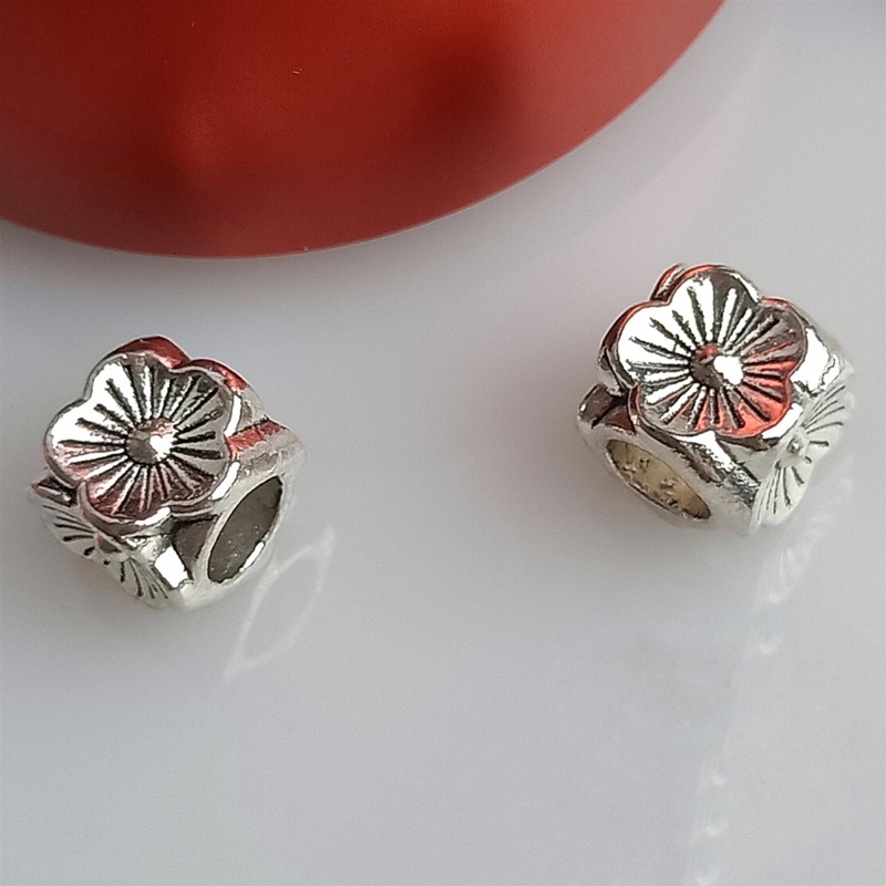 GIÁ SỈ  Charm hoa vuông - PH680 [Hàng loại 1 - SIÊU ĐẸP]