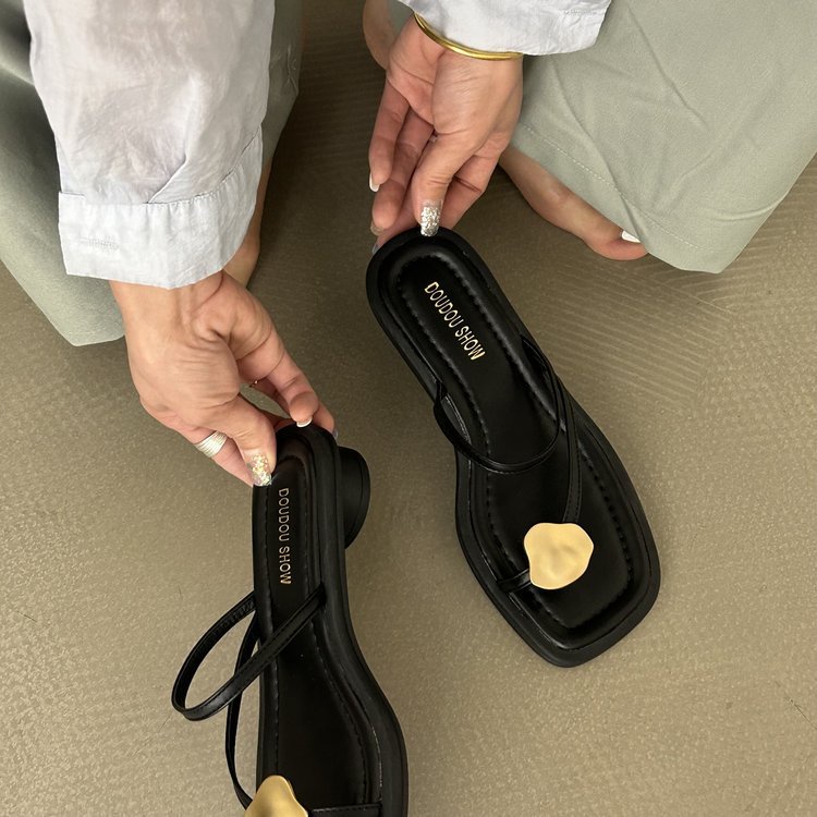 HHH Dép sandal nữ đế cao 3cm 2023NEW  Đi Biển Thoải Má Xinh Xắn  B90H00H