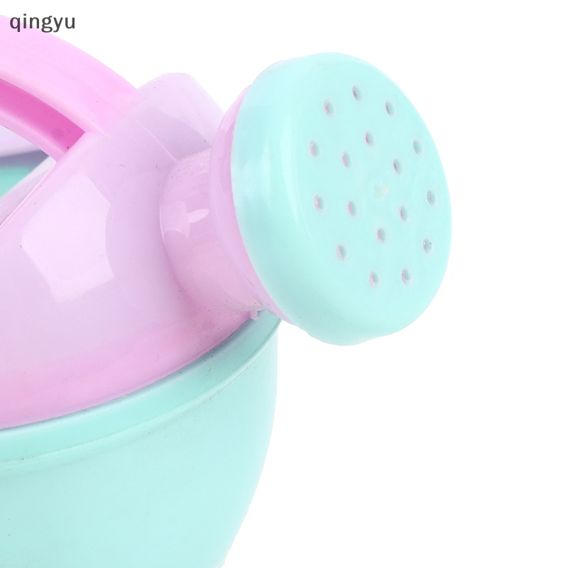 Bình Tưới Cây Bằng Nhựa Nhiều Màu Sắc Cho Bé