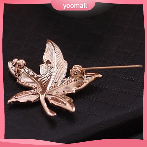 Ghim Cài Áo Hình Lá Phong Đính Đá Thời Trang