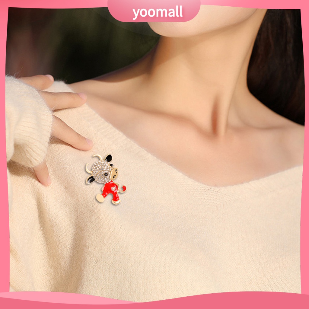 Ghim Cài Áo Hình Bò Sữa Đính Đá Thời Trang